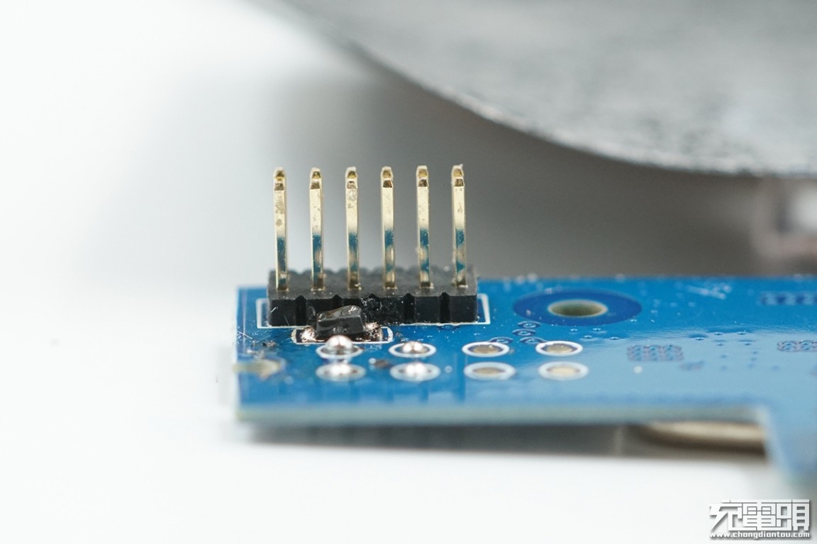 小米充电宝30000快充版拆开,小米无线充电宝10w和30w对比