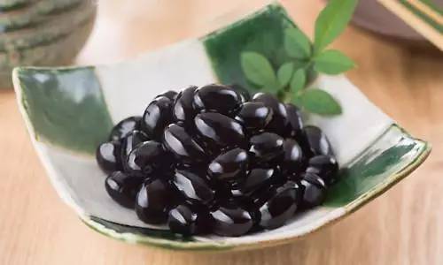 吃黑豆晒太阳防治近视案例,醋泡黑豆能治近视的经历