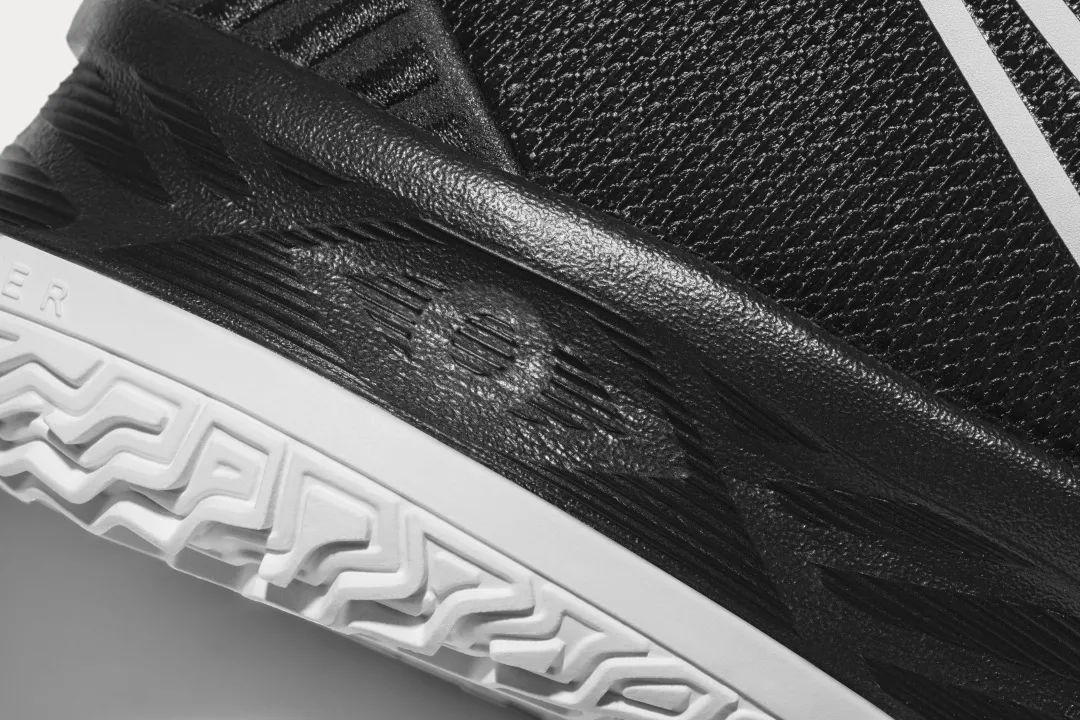 欧文七代变向如何,欧文领跑7代测评