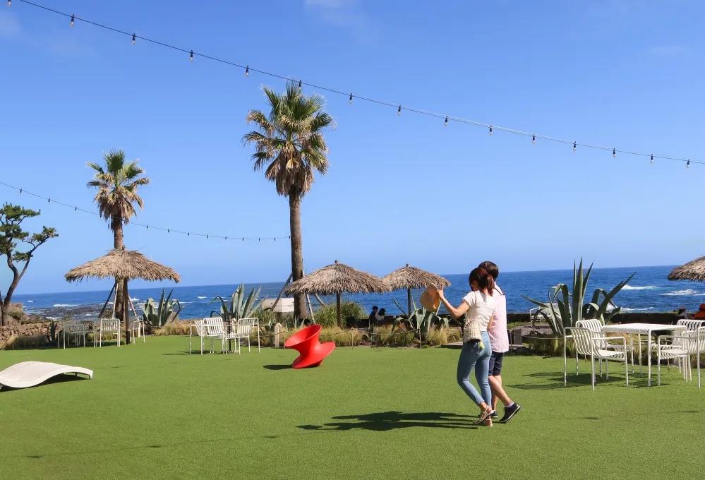 济州岛海边咖啡店推荐,济州岛躺着看海咖啡厅