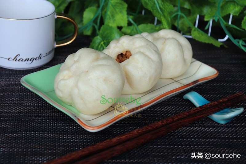 开早餐店的舅舅，做的包子蓬松香软，掌握三个技巧，在家也能做