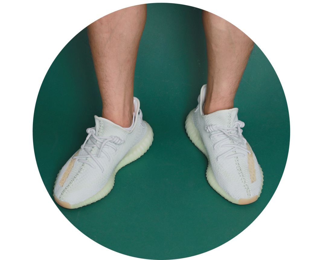 我花2000块抢到3双限量球鞋,还送了一个包...