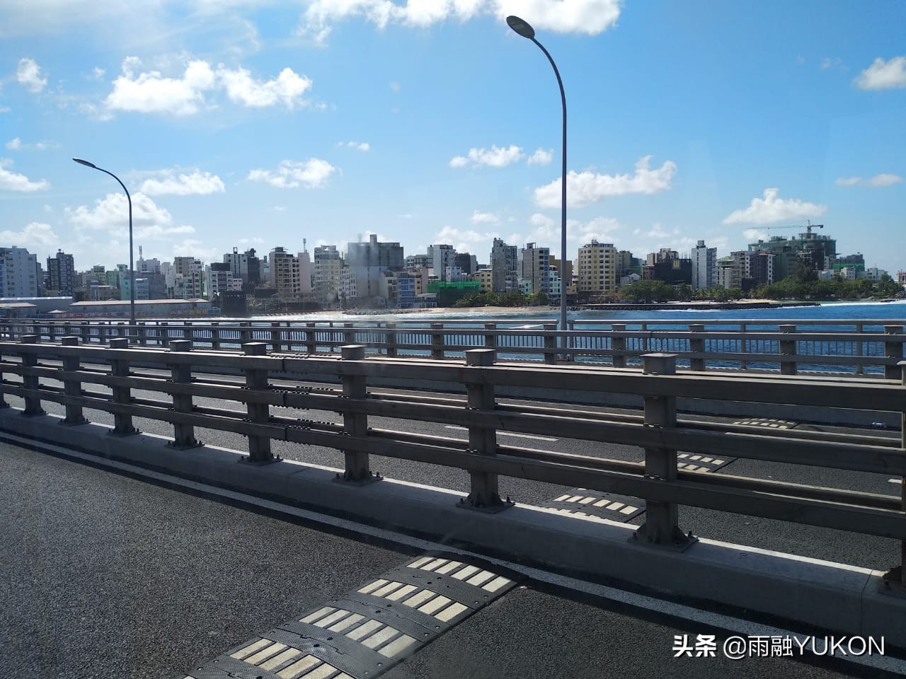 通向台湾的跨海大桥由谁出资,建造大连跨海大桥是政府出资吗