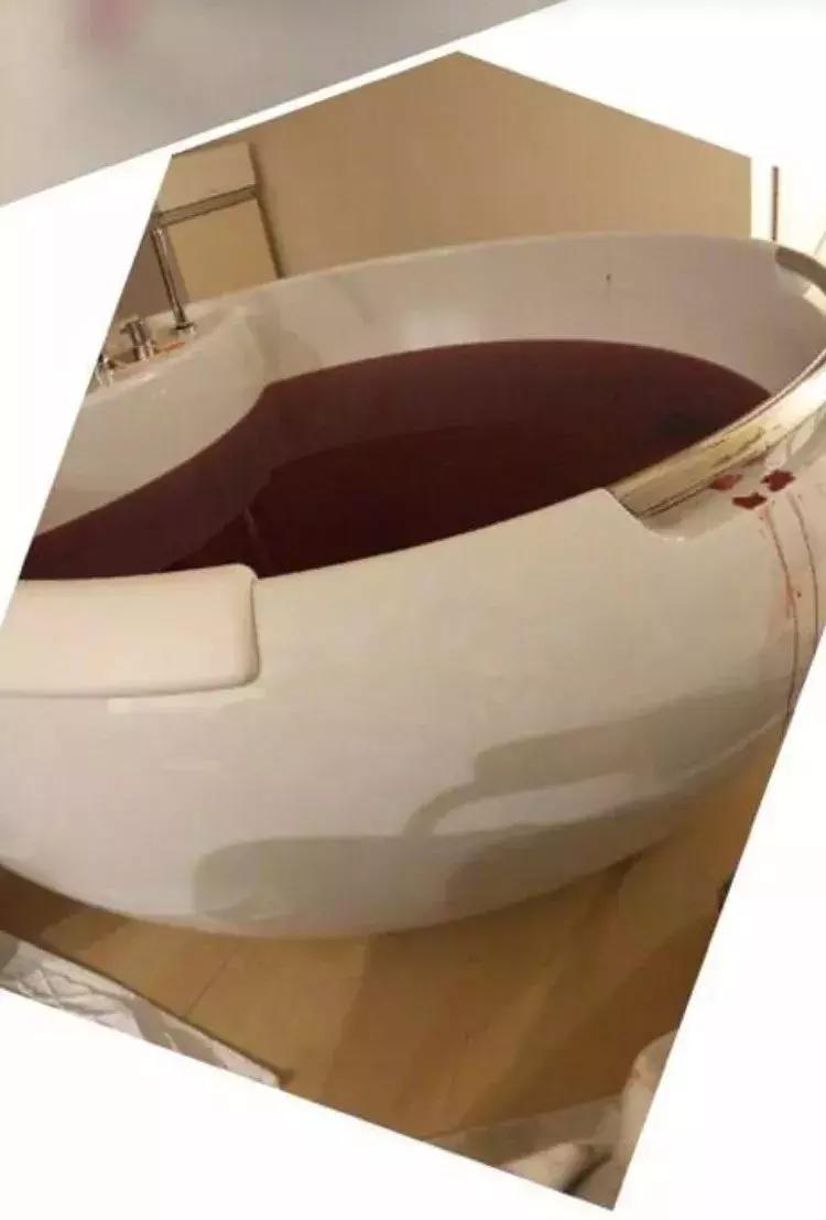 谢依霖分娩顺利产女,谢依霖水下分娩后遗症