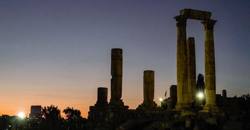 约旦到中国坐飞机需多少小时,约旦到埃及要飞几小时