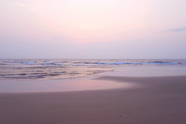 月亮湾海南环岛,月亮湾被称为中国第一滩