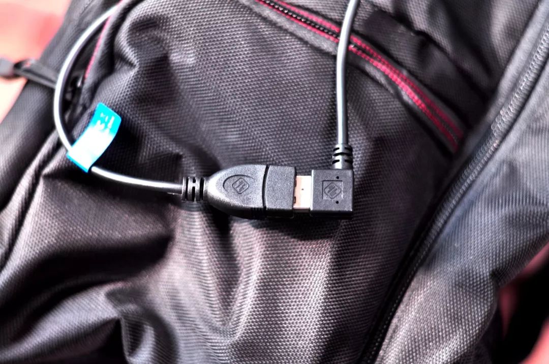 tumi双肩背包都可以怎么装,tumi双肩包真的那么好吗