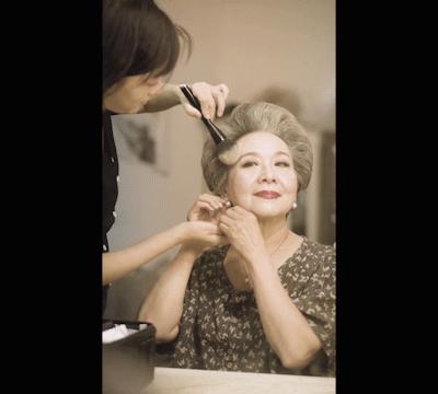 72岁奶奶平面模特,70岁奶奶惊艳超模坚持走秀9年