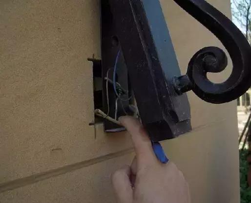 老电工教你看懂电路技巧,老电工教你电工知识380伏带电作业