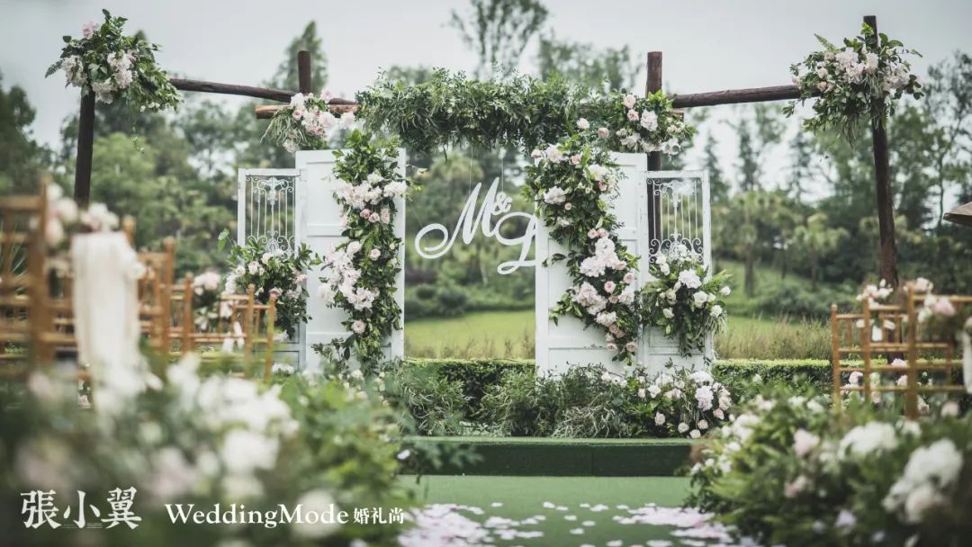 沉浸式童话城堡梦幻森系婚礼,神秘梦幻的法式莫奈花园婚礼