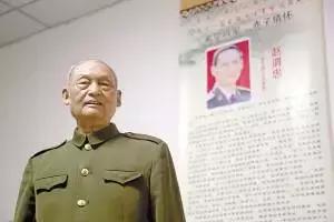 还记得曾经让你泪流满面的照片吗,还记得那个让你刻骨铭心的女孩吗