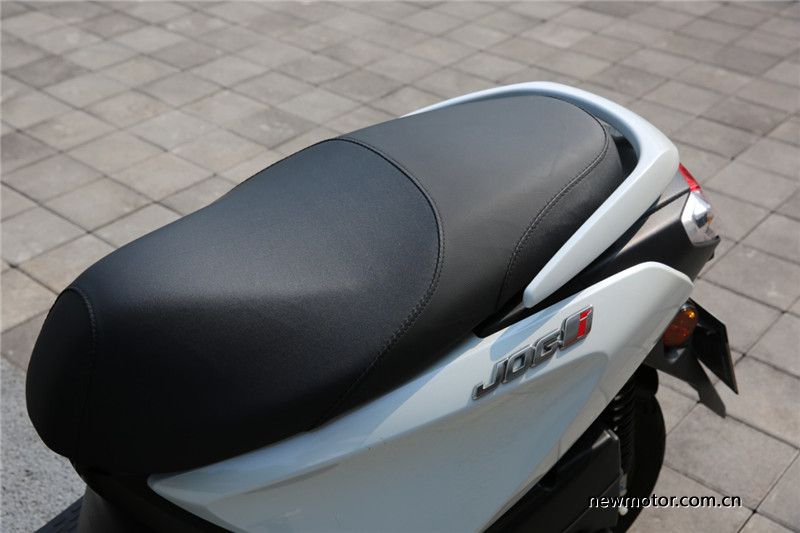 雅马哈和铃木的uu125踏板哪个好,125踏板雅马哈和豪爵怎么选