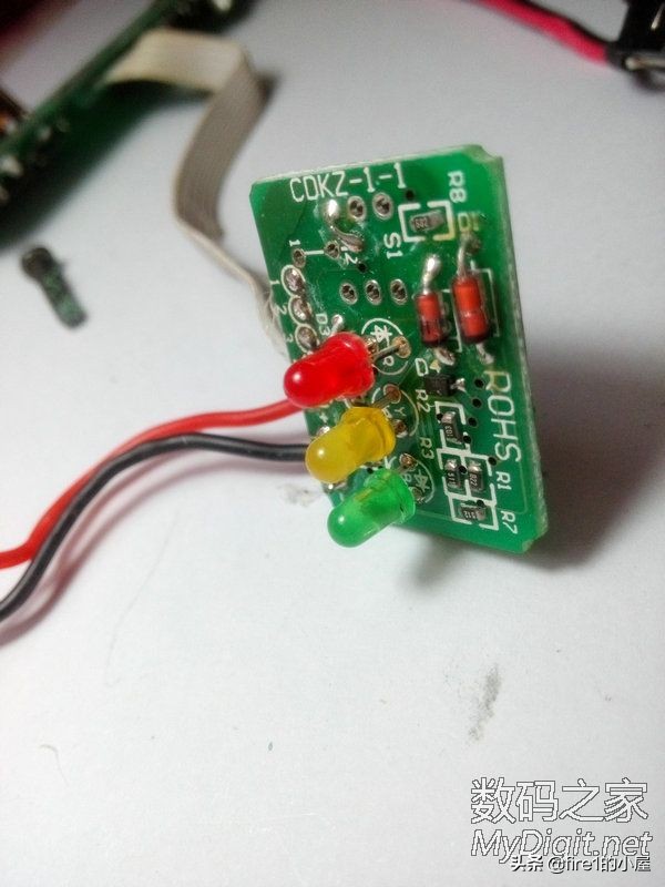 台式电钻电路工作原理,东科16伏无刷电钻拆解