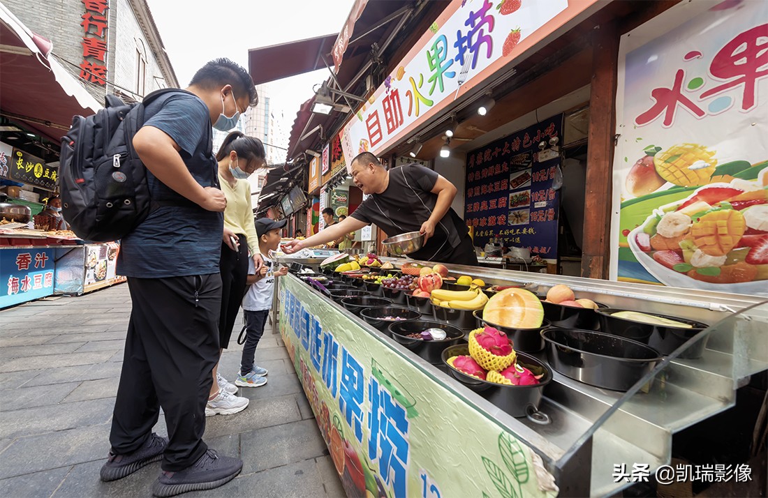 青岛美食一条街劈柴院,青岛劈柴院周围的美食