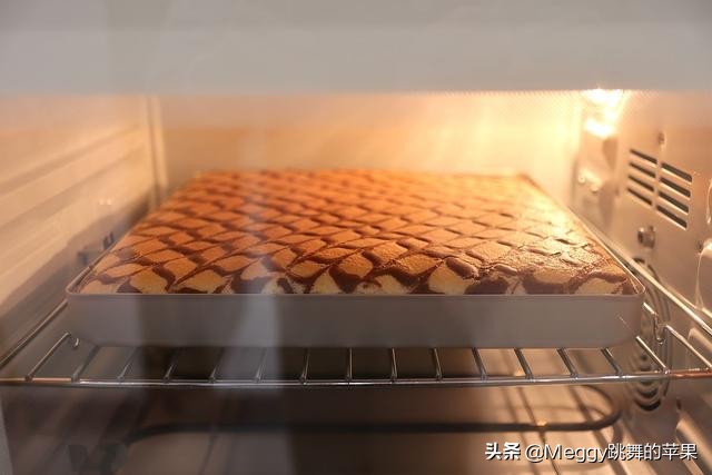 5个鸡蛋的蛋糕烤几分钟,一个鸡蛋烤箱烤蛋糕