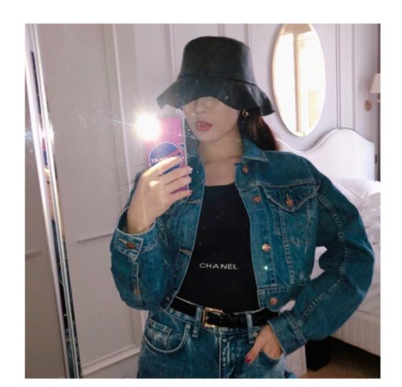 被韩国第一腿精吊打，卫衣+自行车裤“上松下紧”显高挑，真会穿