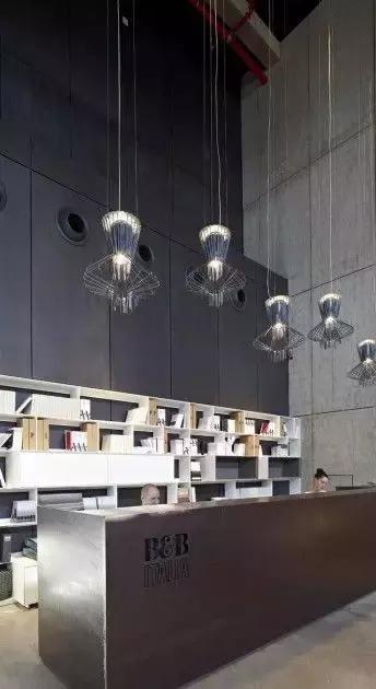 漂亮的前台图片,漂亮的前台美女