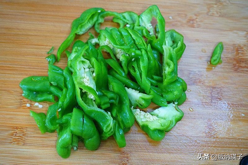 如何炒木耳才不会爆炸,炒木耳的时候怎么会爆