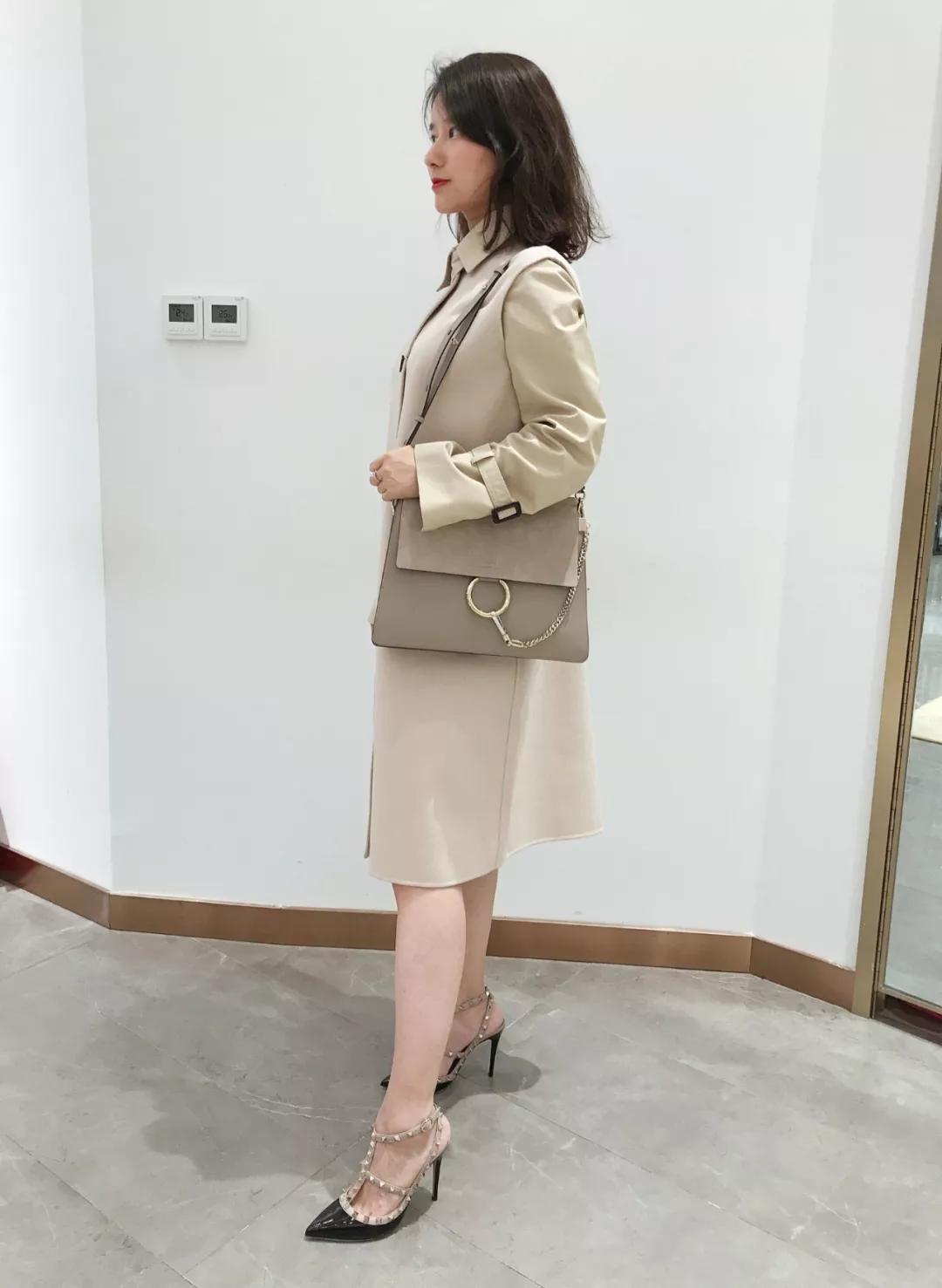 娜扎穿衣搭包包,30多个包包