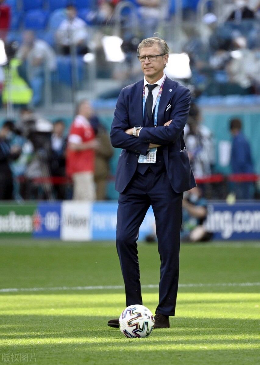 勒夫时装,欧洲杯教练帅照