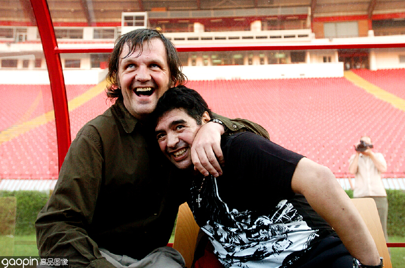 传奇球王贝利电影完结,足球传奇球王去世