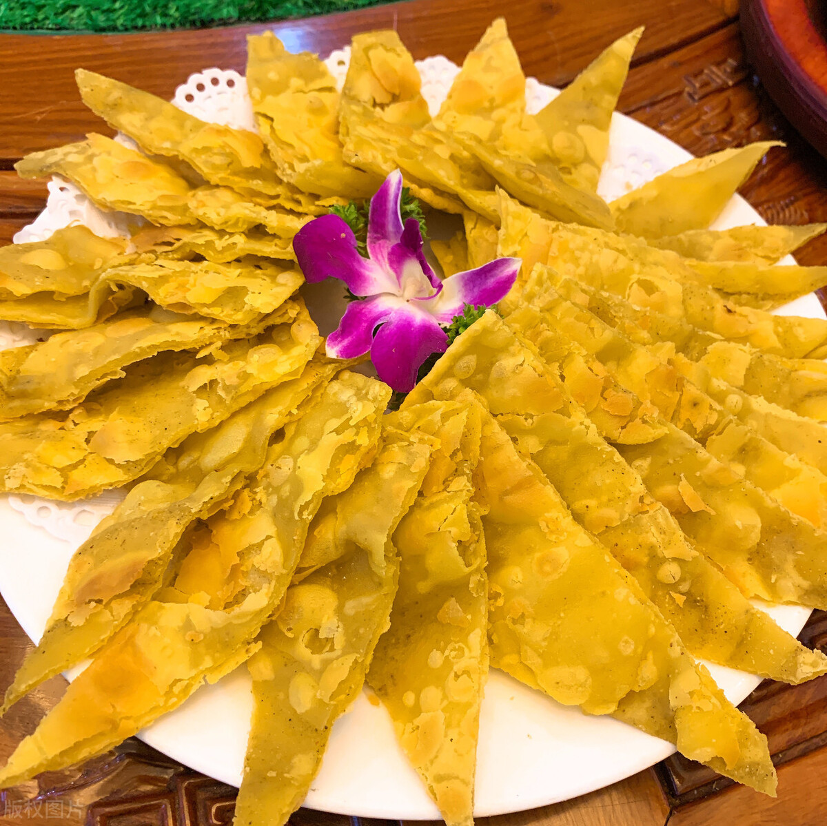 青海西宁怎么样啊,青海西宁什么好吃