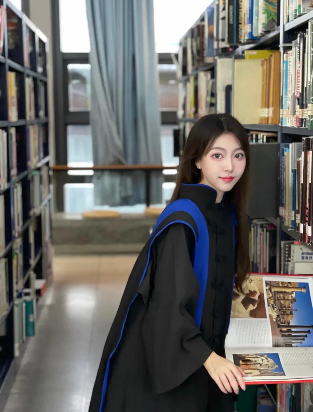 美院中国风学士服,九大美术学院学士服