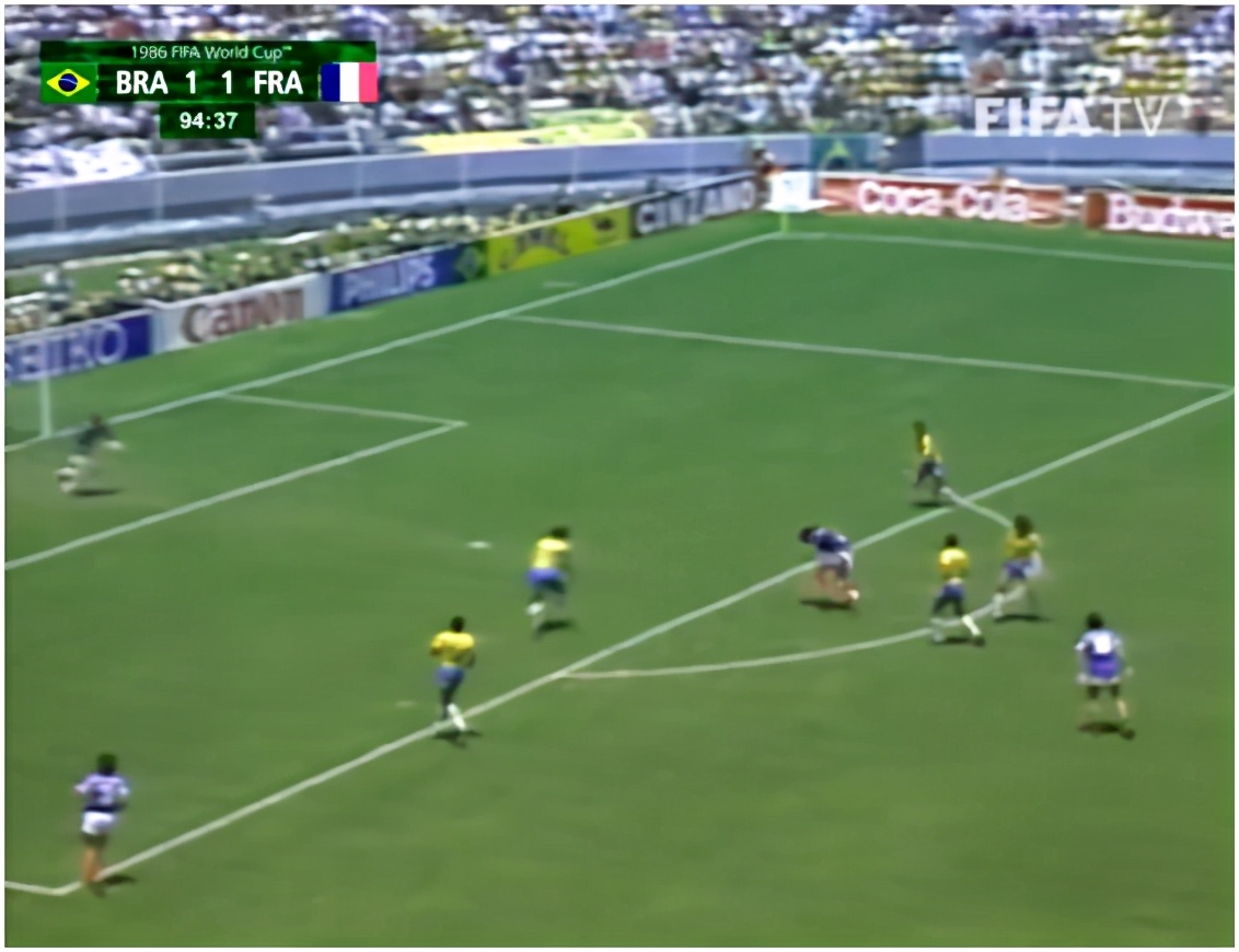 2006世界杯法国vs巴西经典图片,1986法国巴西
