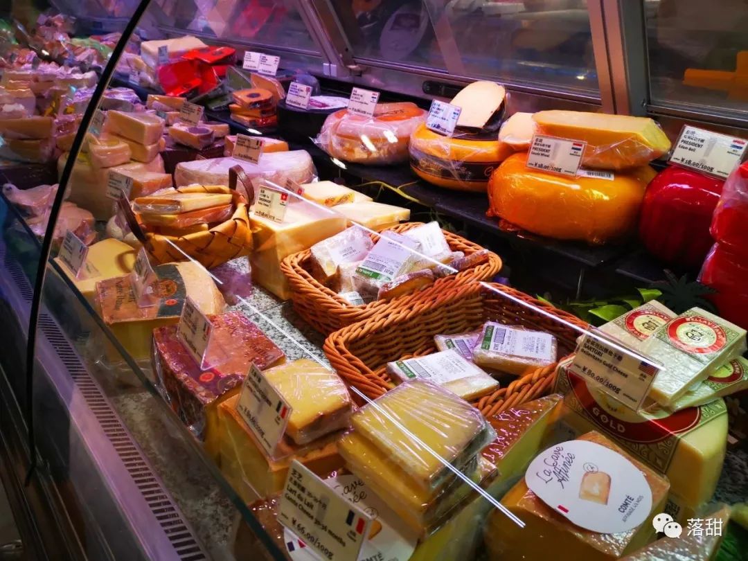 杂谈|寻甜记：每家甜品店都有一款芝士蛋糕