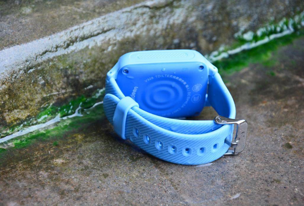 阿巴町儿童电话手表测评,不插卡可以用esim吗