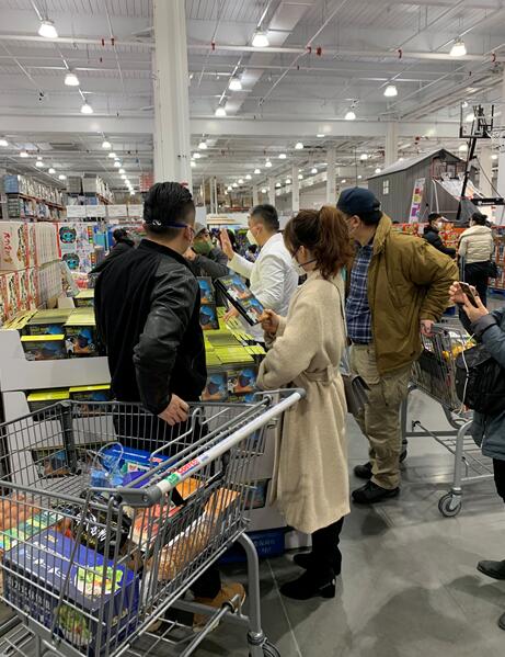 costco排队买口罩,costco口罩