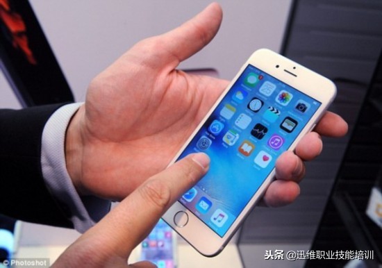 iphone6s充电亮屏又黑屏,iphone6s充电死机
