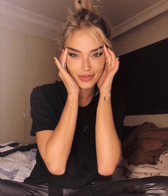 定居北美的华人看迪奥事件：这绝不是东方美，艺术圈抱团令人作呕