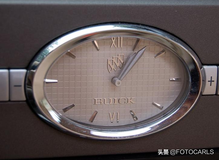 别克老一代君越3.0顶配内饰说明,别克君越老款3.0v6价格