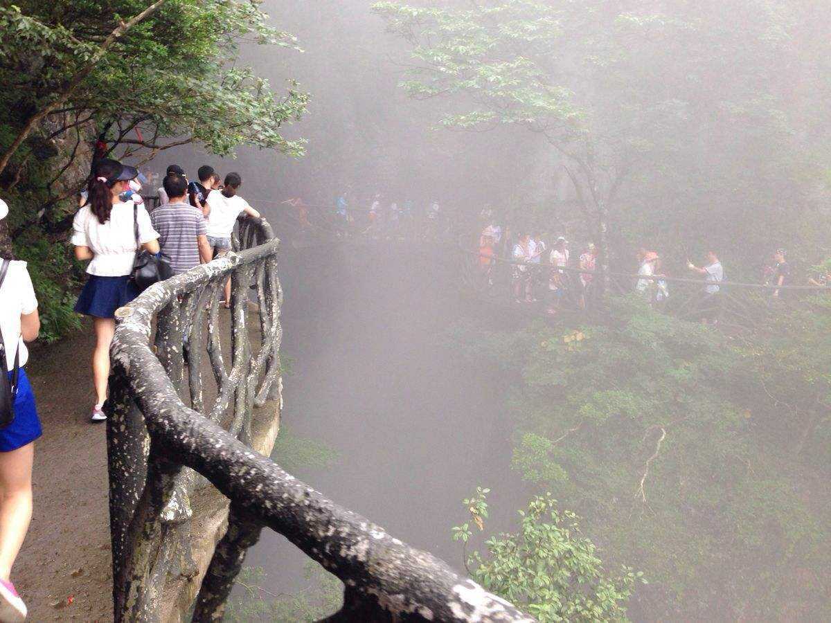 如何避免穿裙子的尴尬,如何制止女友穿短裙