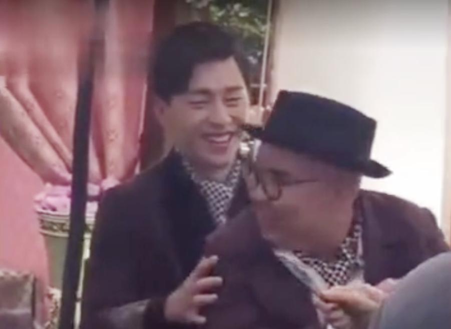 邓伦片场拍戏笑场，却不小心连说两句脏话！粉丝：好Man