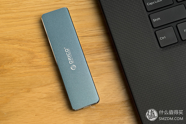 奥睿科M.2NVMe固态硬盘盒,移动固态硬盘盒评测奥睿科