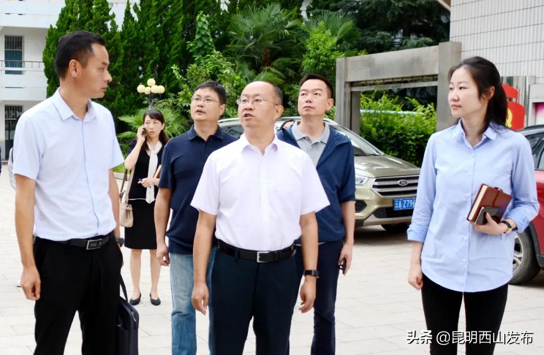 区政府主要领导调研新建学校,区领导督导检查学校建设工作