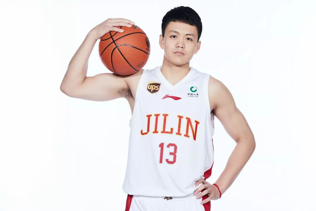 cba吉林队姜宇星和姜新禹是兄弟吗,吉林队姜宇星和姜伟泽是兄弟吗