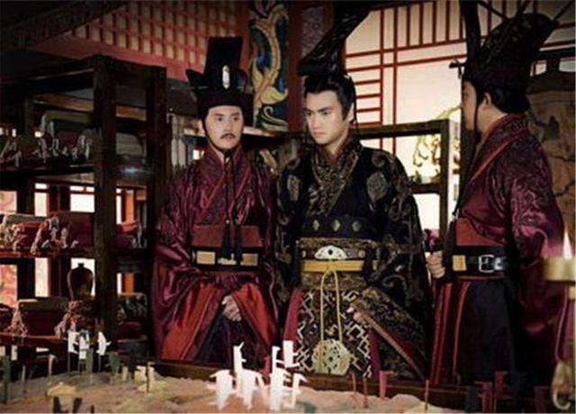 光武帝刘秀的“刚柔之道”：深度解析东汉初年的“度田事件”