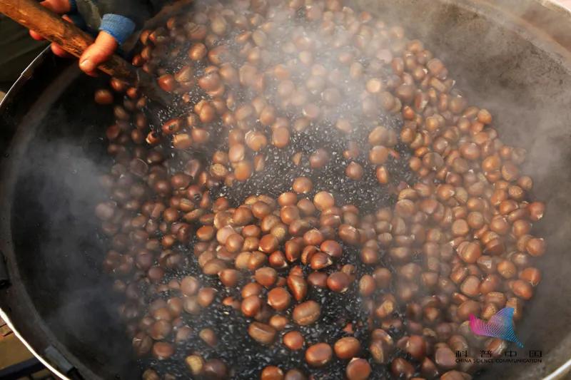 糖炒栗子容易上火吗,糖炒栗子放着容易坏吗