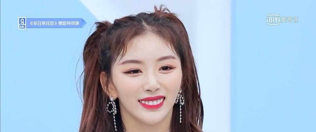 吴宣仪烤瓷牙怎么做,吴宣仪的整牙前