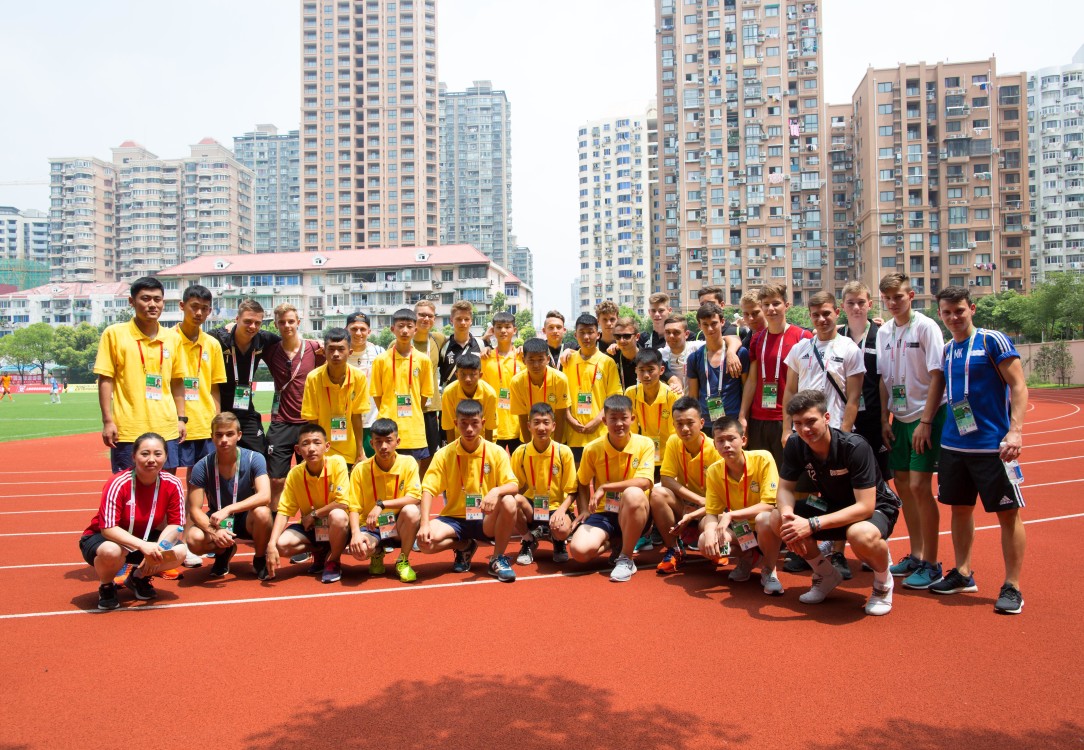 改革开放40年丨玉泉区：实施绿荫计划，校园足球事业长足进步