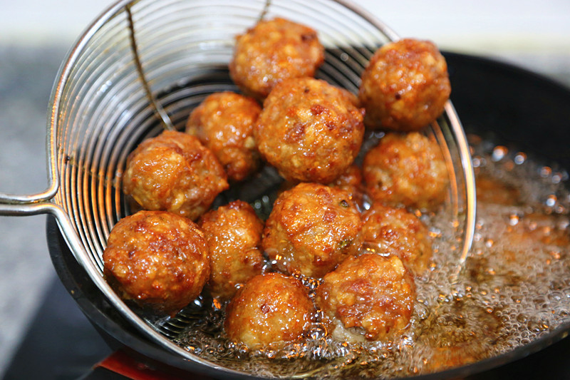 地瓜和白面一起炸丸子的做法,过年必备炸萝卜丸子做法