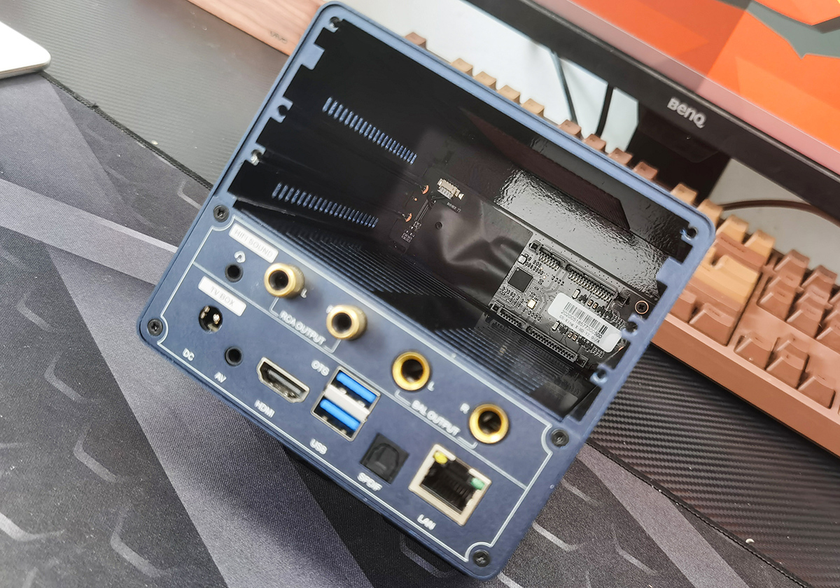 零刻电视盒评测：4G+64G发烧配置，还能扩展32T空间