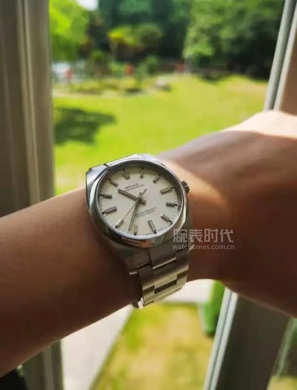 打工人手上适合戴什么,打工的一般戴什么表好点