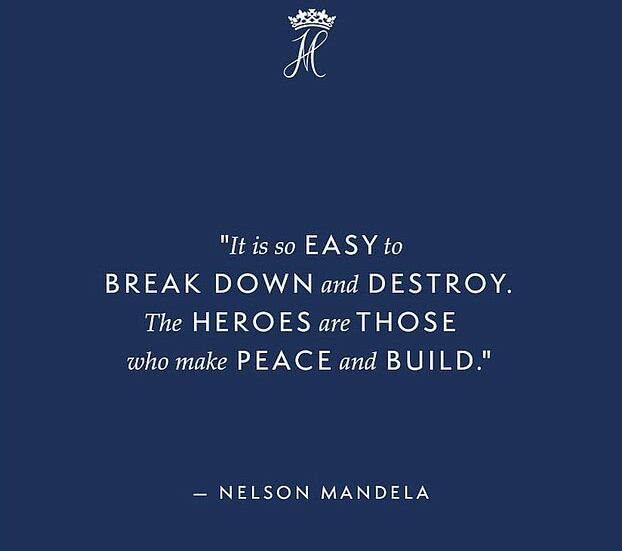 梅根跟她父亲关系为什么不好,梅根与父亲现在关系如何