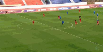 中国球员射门缺陷,中国前锋有什么特点