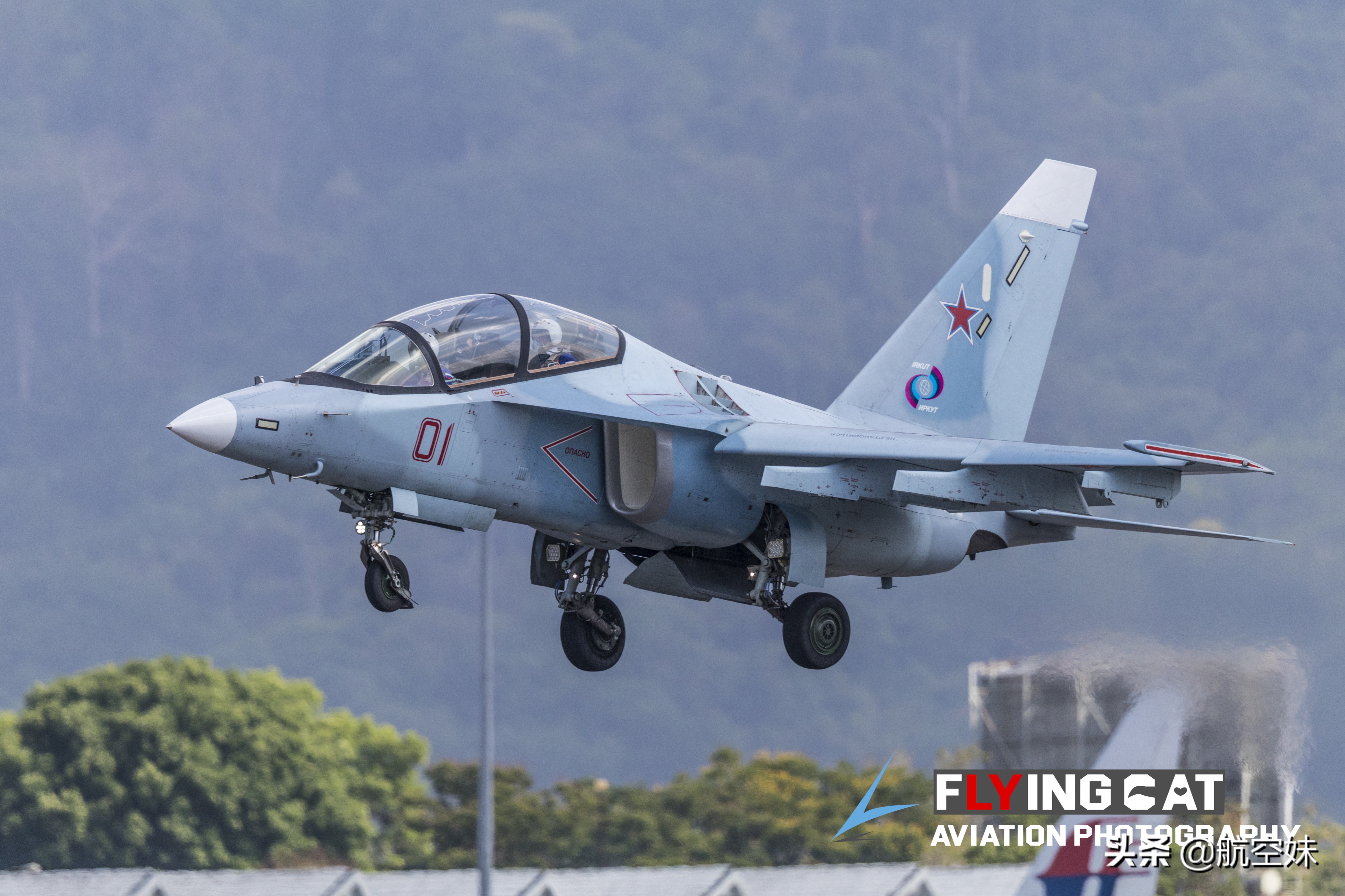 l-15高级战斗教练机,零失事率高的飞机