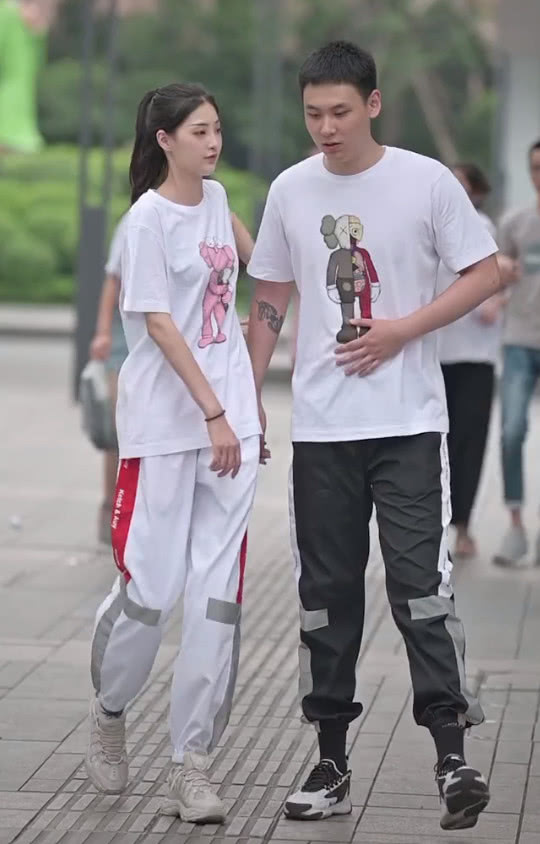 优衣库99元和39元t恤,优衣库米奇情侣t恤